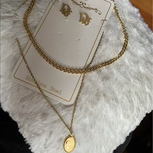 Set earrings and chain